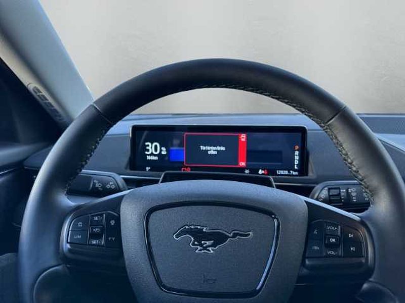 Ford Mustang MACH-E Navi digitales Cockpit LED Scheinwerferreg. ACC Mehrzonenklima DAB